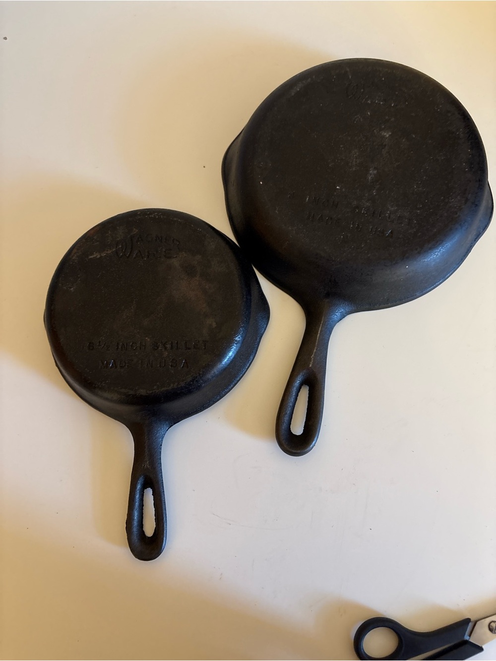 Lot of 2 - Vintage Wagner Ware Cast Iron Skillets, #6.5 and 8 inches